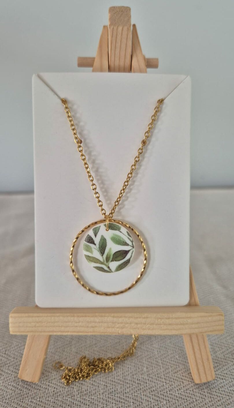 collier feuille